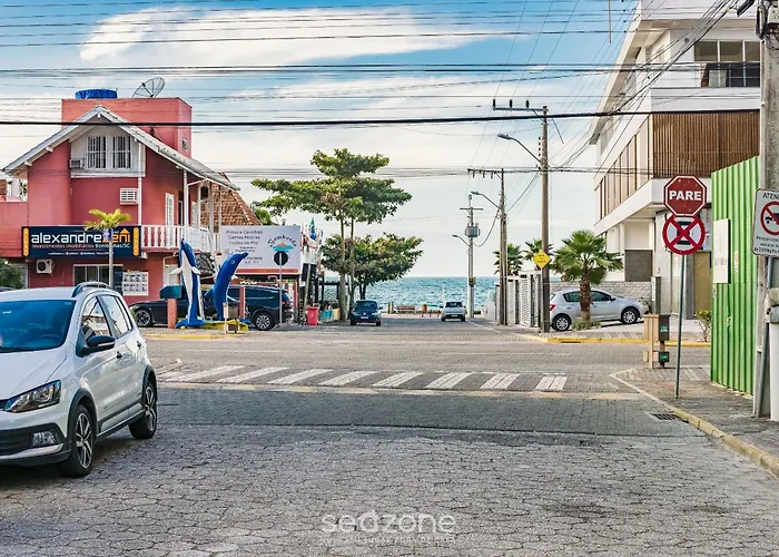 Apto C/Varanda A 3Min Da Praia De Bombas Fdl103